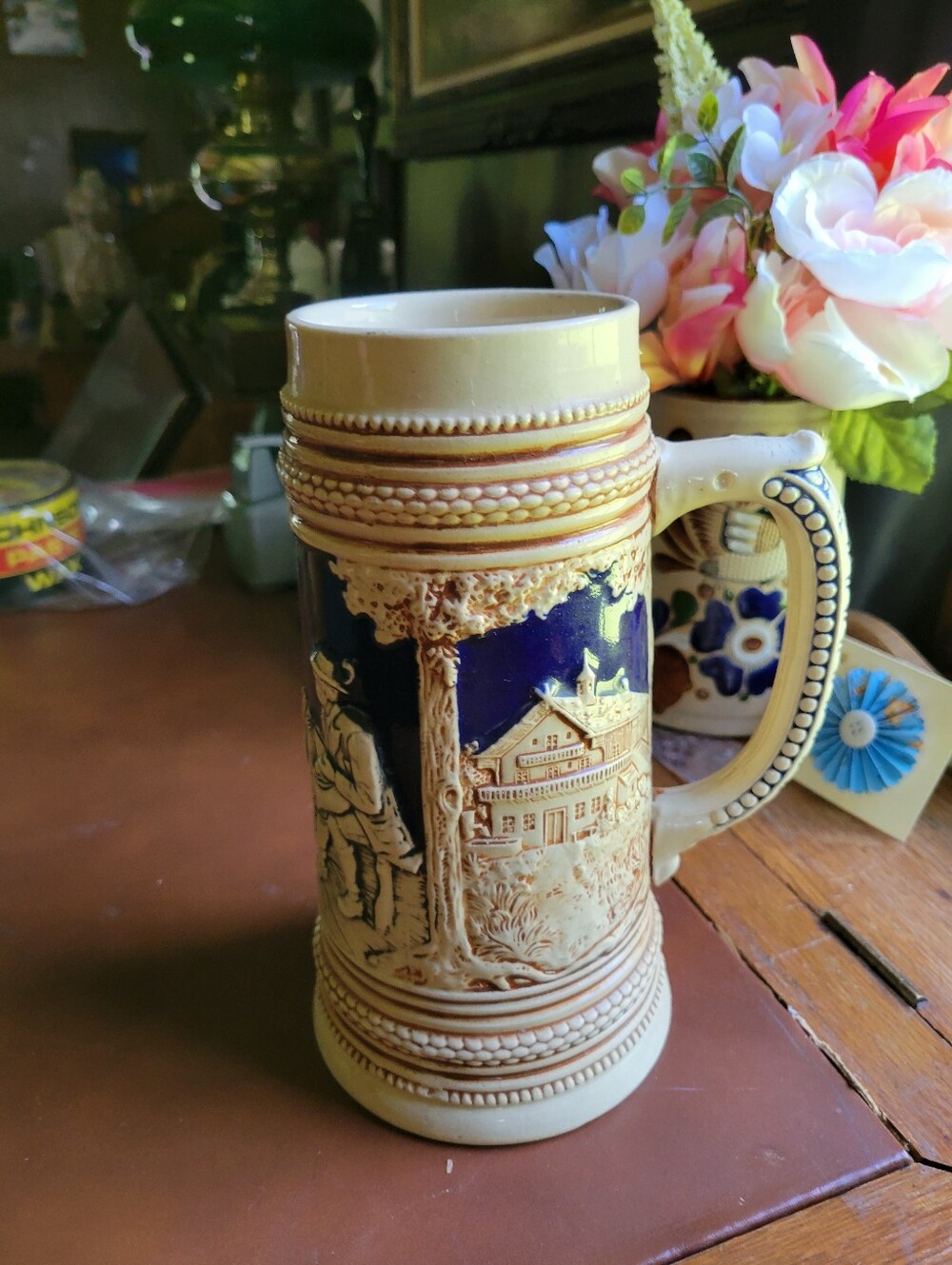 Beer Stein With Beautiful Scene Men Women Tavern Pre-1989 No Lid
